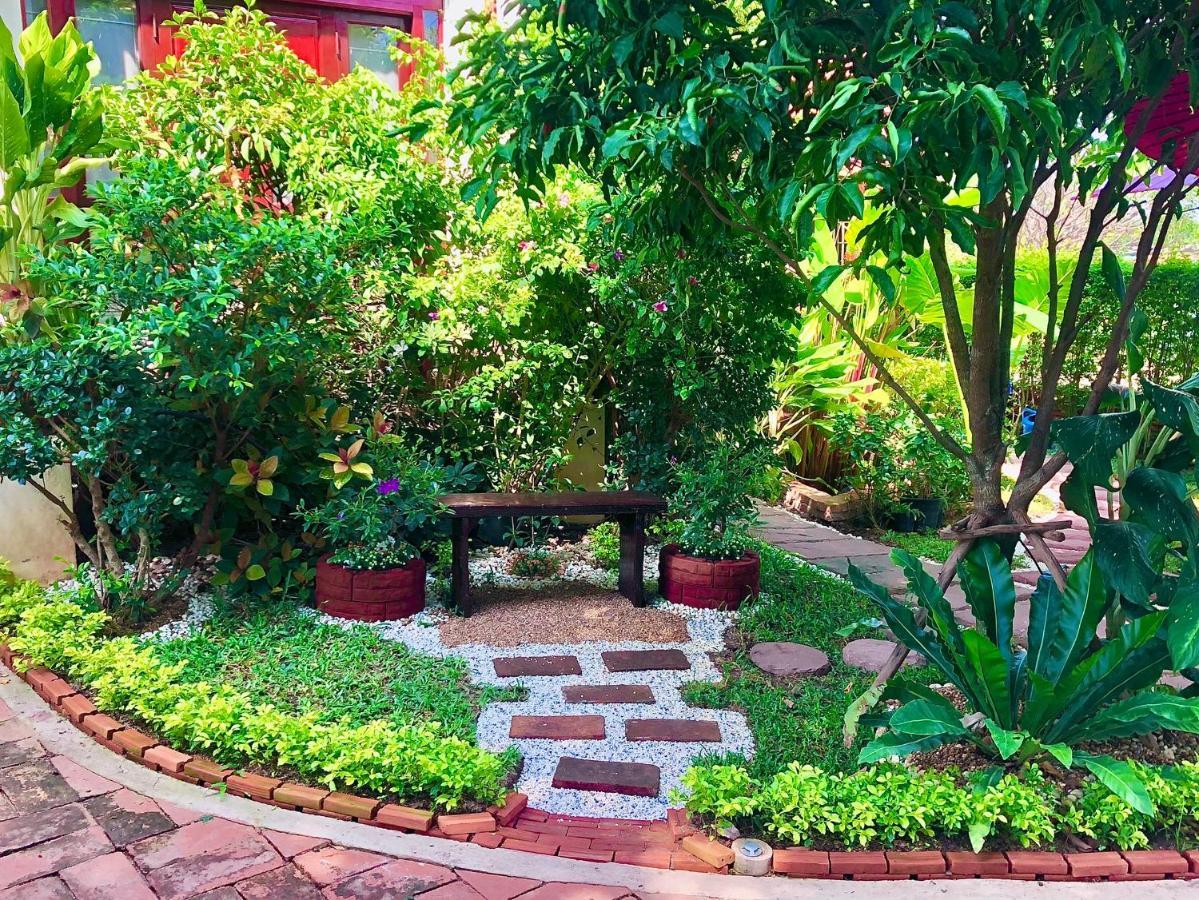 Baan Lhang Wangh บ้านหลังวัง Guest house