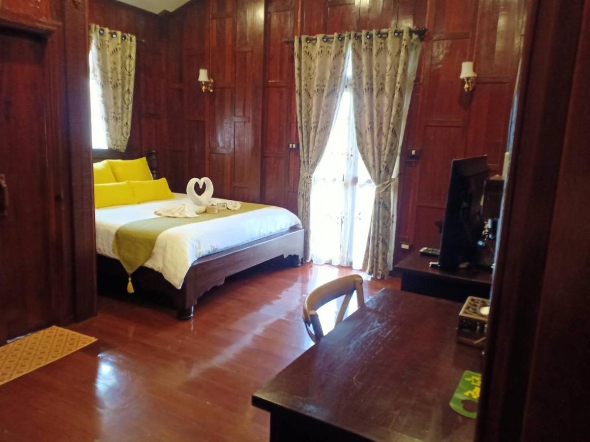 Baan Lhang Wangh บ้านหลังวัง