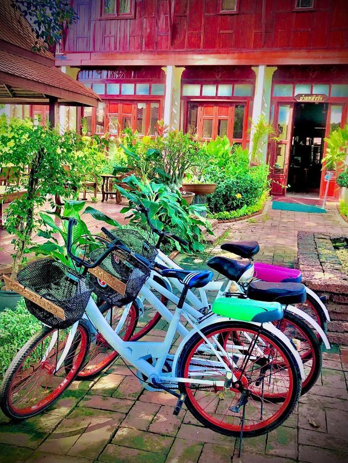 Guest house Baan Lhang Wangh บ้านหลังวัง